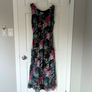 Light and airy floral maxi dress